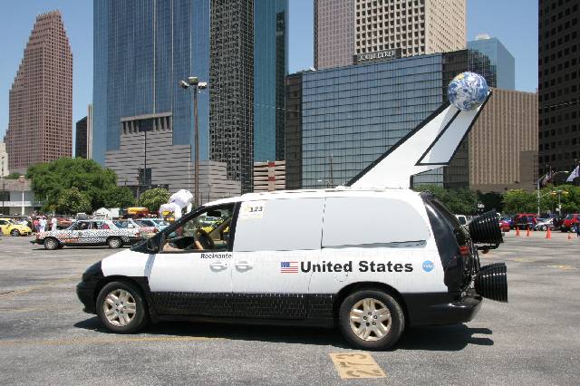 2006_ArtCar_3_Parade 412 